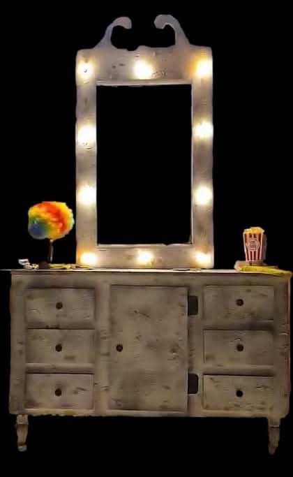  Insanity Vanity Professional Halloween Animatronic