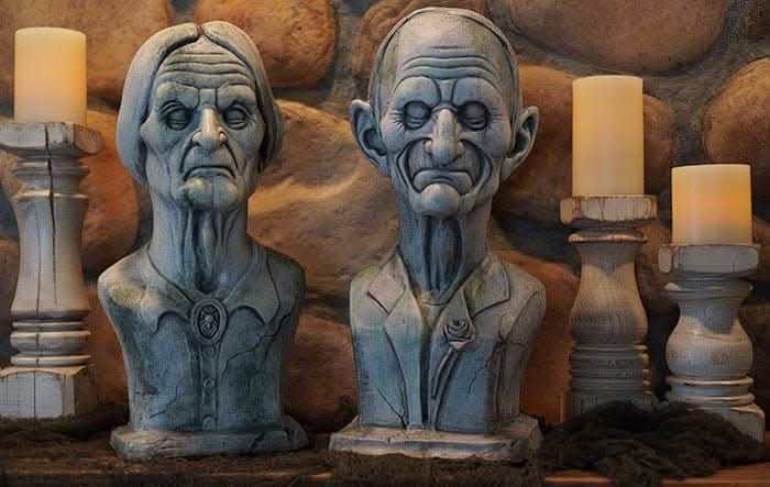  "Madam And Master Macy Ghostly Manor Busts" HD Exclusive Spooky Halloween Decoration
